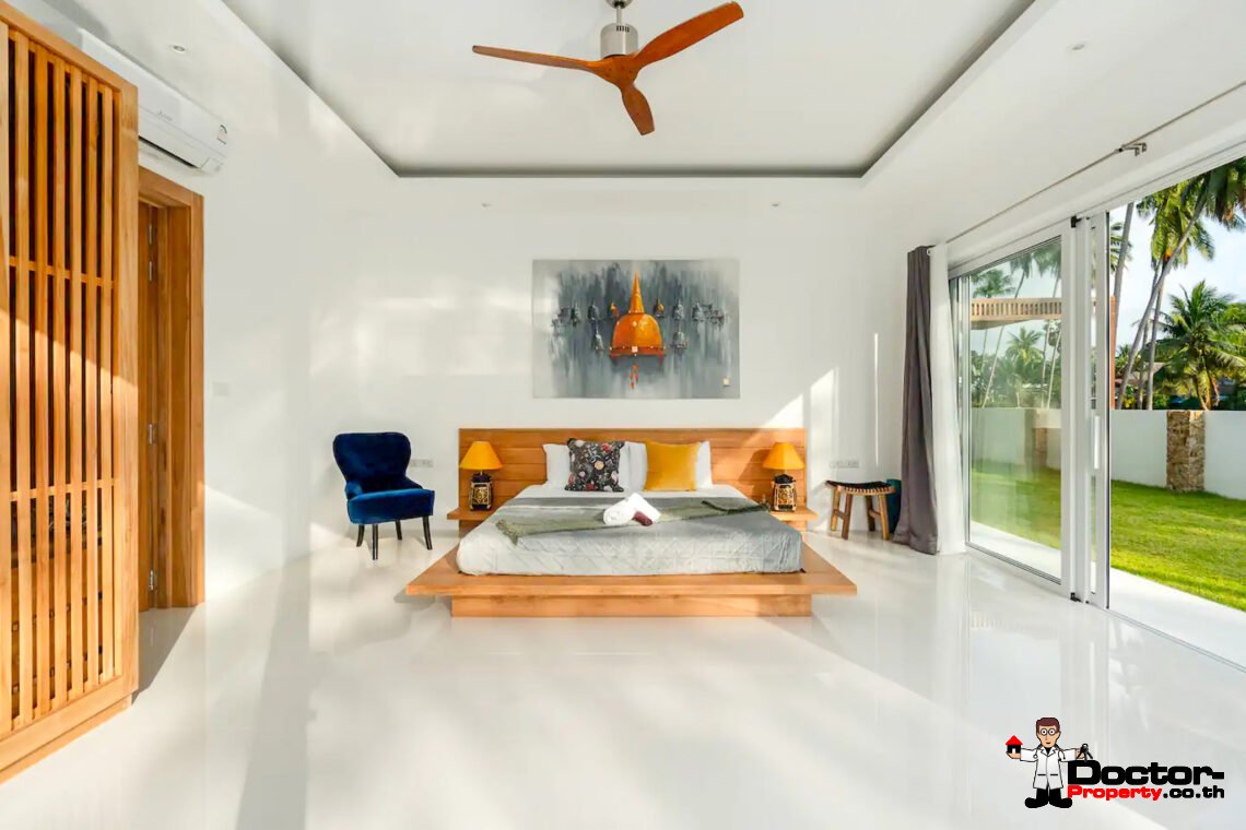 Beachfront 3 Bedroom Luxury Villa in Lipa Noi, Koh Samui – For Sale